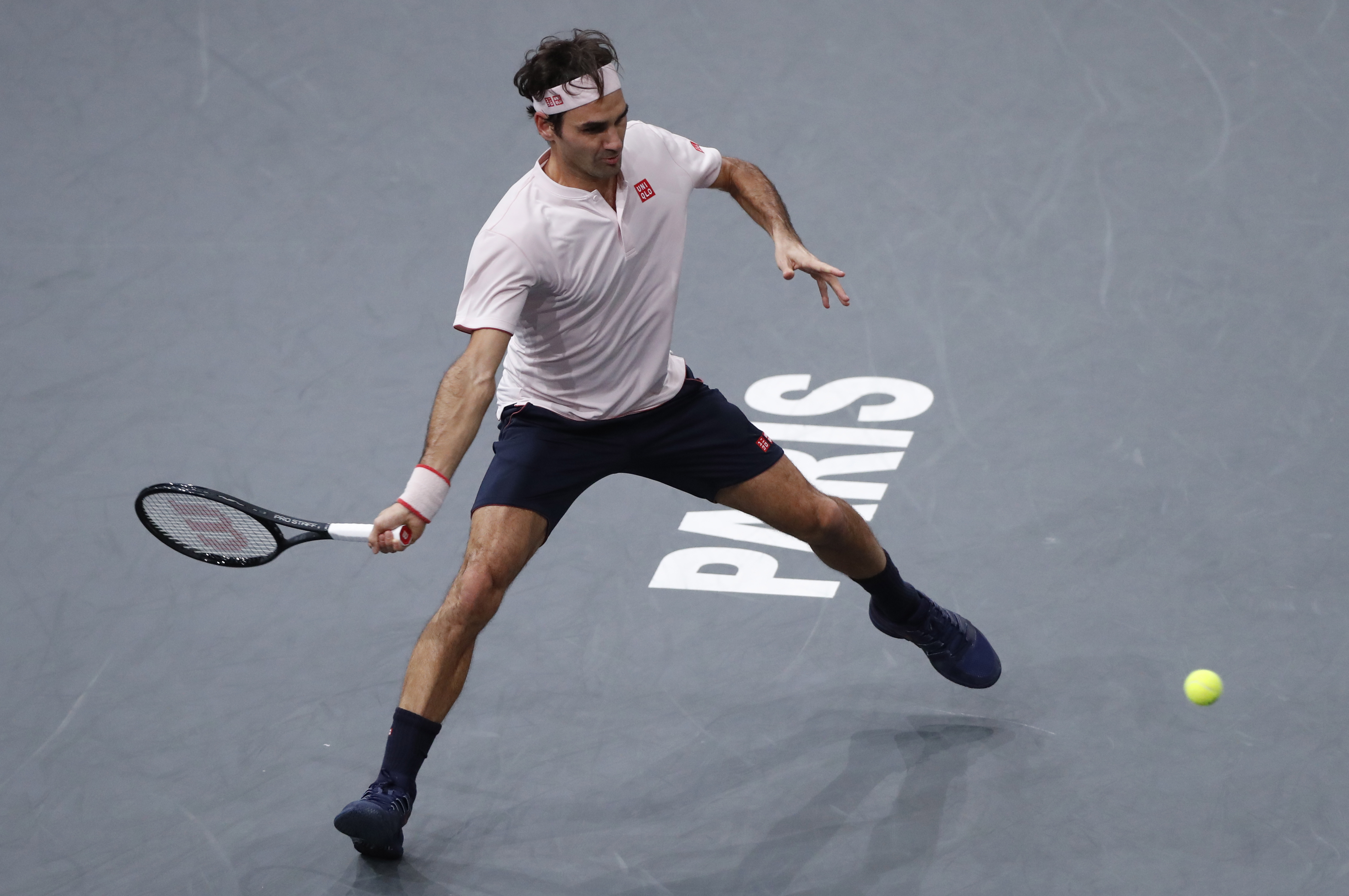 日本网球队完胜美国网球队，费德勒高光表现的简单介绍