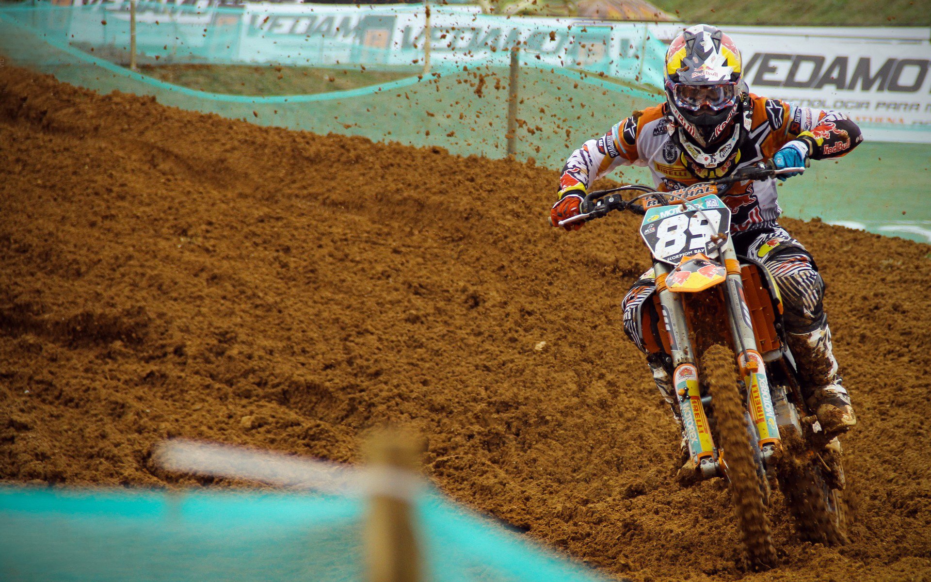 掘金狂胜山西队，乔治关键节点连续得分，一场跨越联赛的篮球盛宴